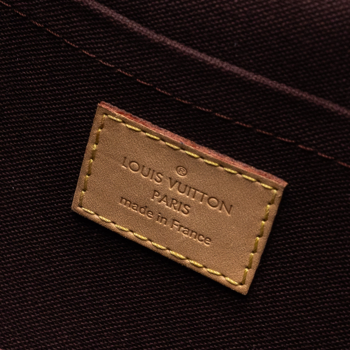LOUIS VUITTON FAVOURITE PM BAG MONOGRAM CANVAS GHW