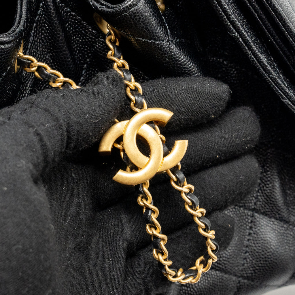 CHANEL SMALL 25 BAG CAVIAR BLACK GHW (MICROCHIP)