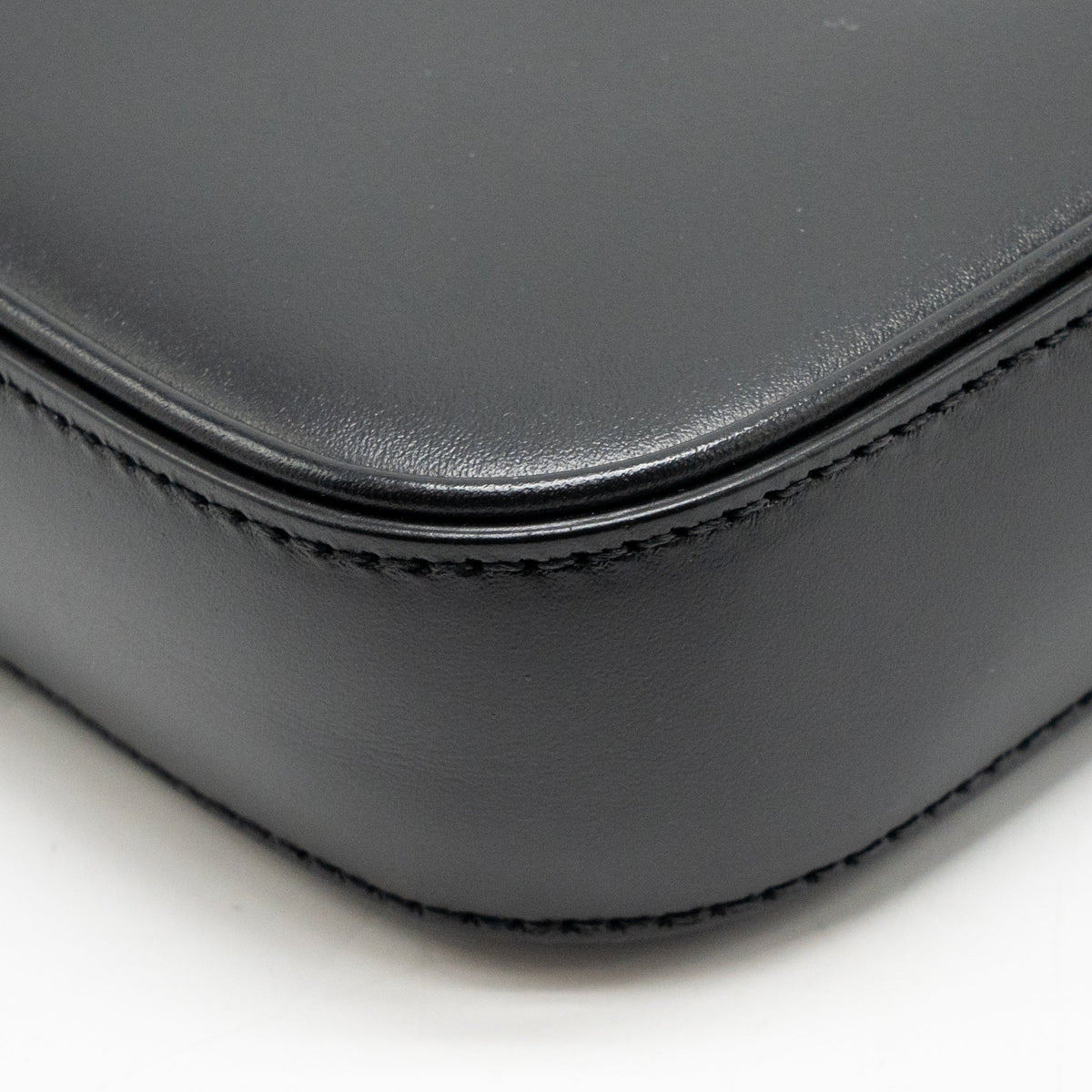 Saint Laurent/YSL Mini Le 5 a 7 Vertical Pouch Smooth Leather Black GHW