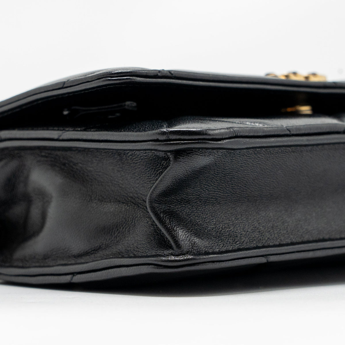 CHANEL 19 WALLET ON CHAIN LAMBSKIN BLACK MULTICOLOUR HARDWARE