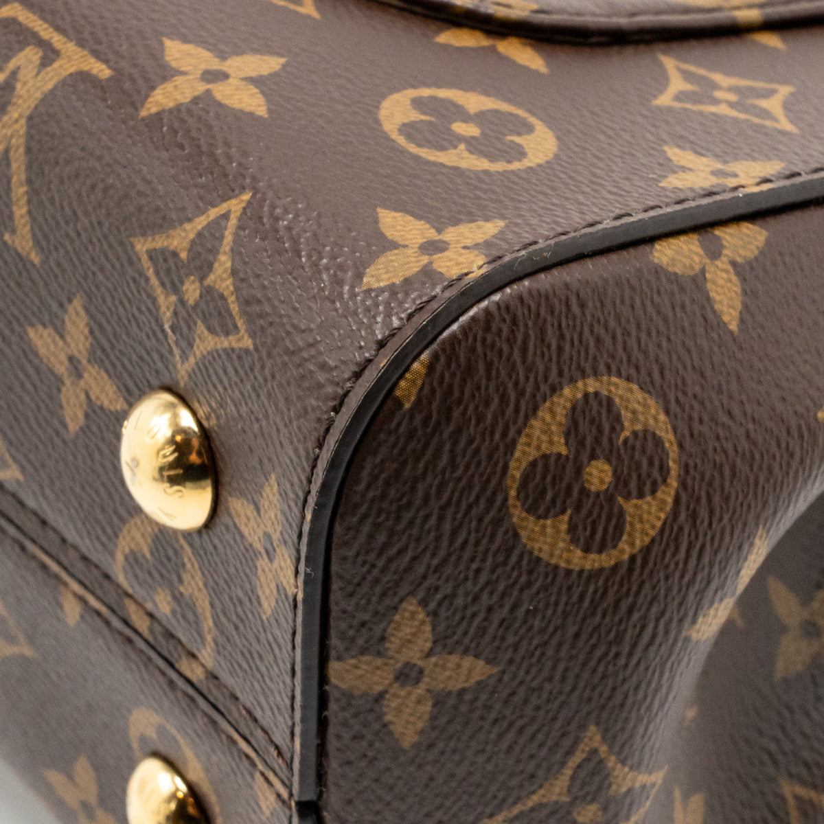 Louis Vuitton Cluny MM Monogram Canvas/Leather GHW