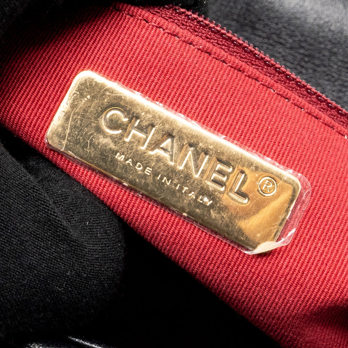 CHANEL SMALL 19 BAG LAMBSKIN BLACK MULTICOLOUR HARDWARE (MICROCHIP)