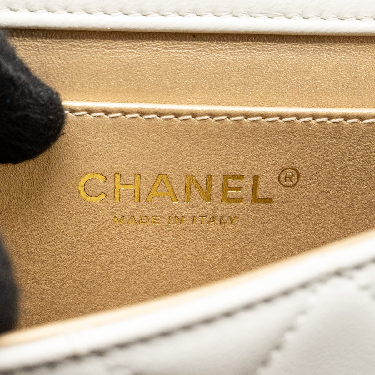 Chanel Pearl quilted flap bag lambskin white GHW
