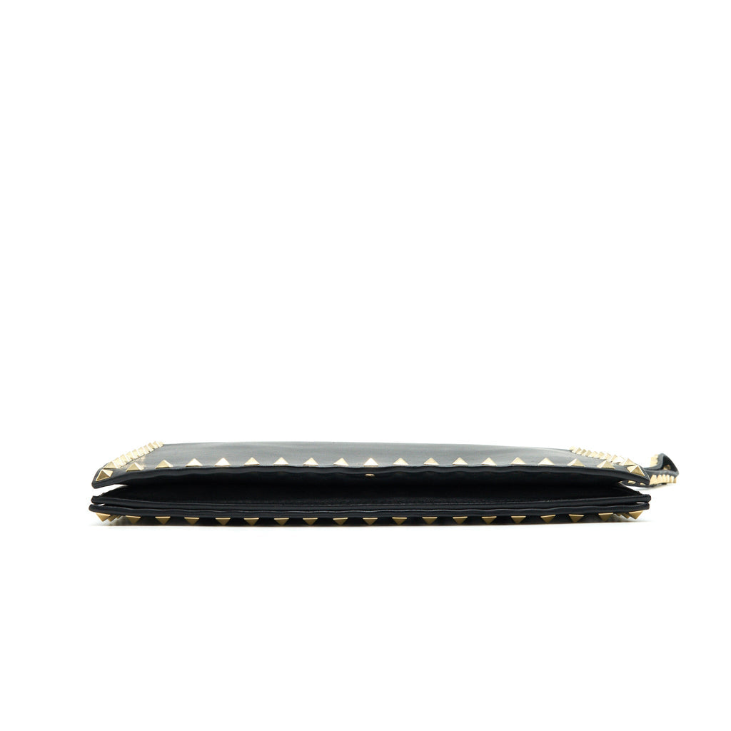 VALENTINO GARAVANI ROCKSTUD LEATHER CLUTCH BAG BLACK
