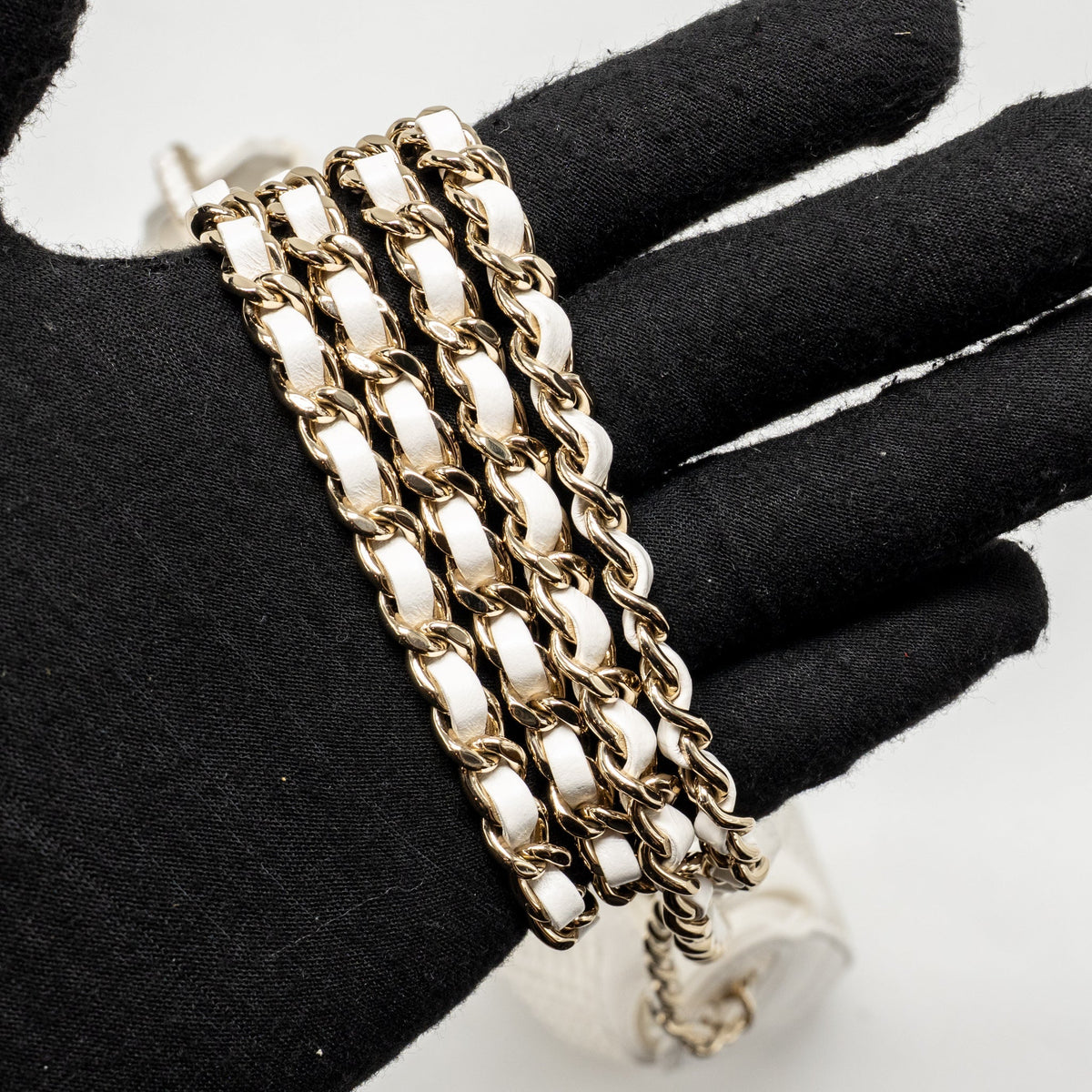 Chanel 25S Clutch with Chain Mesh / Lambskin White LGHW (Microchip)