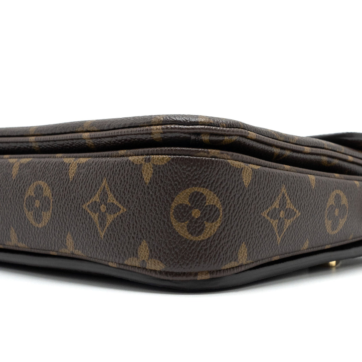 LOUIS VUITTON POCHETTE MÉTIS MONOGRAM CANVAS GHW (NEW VERSION)