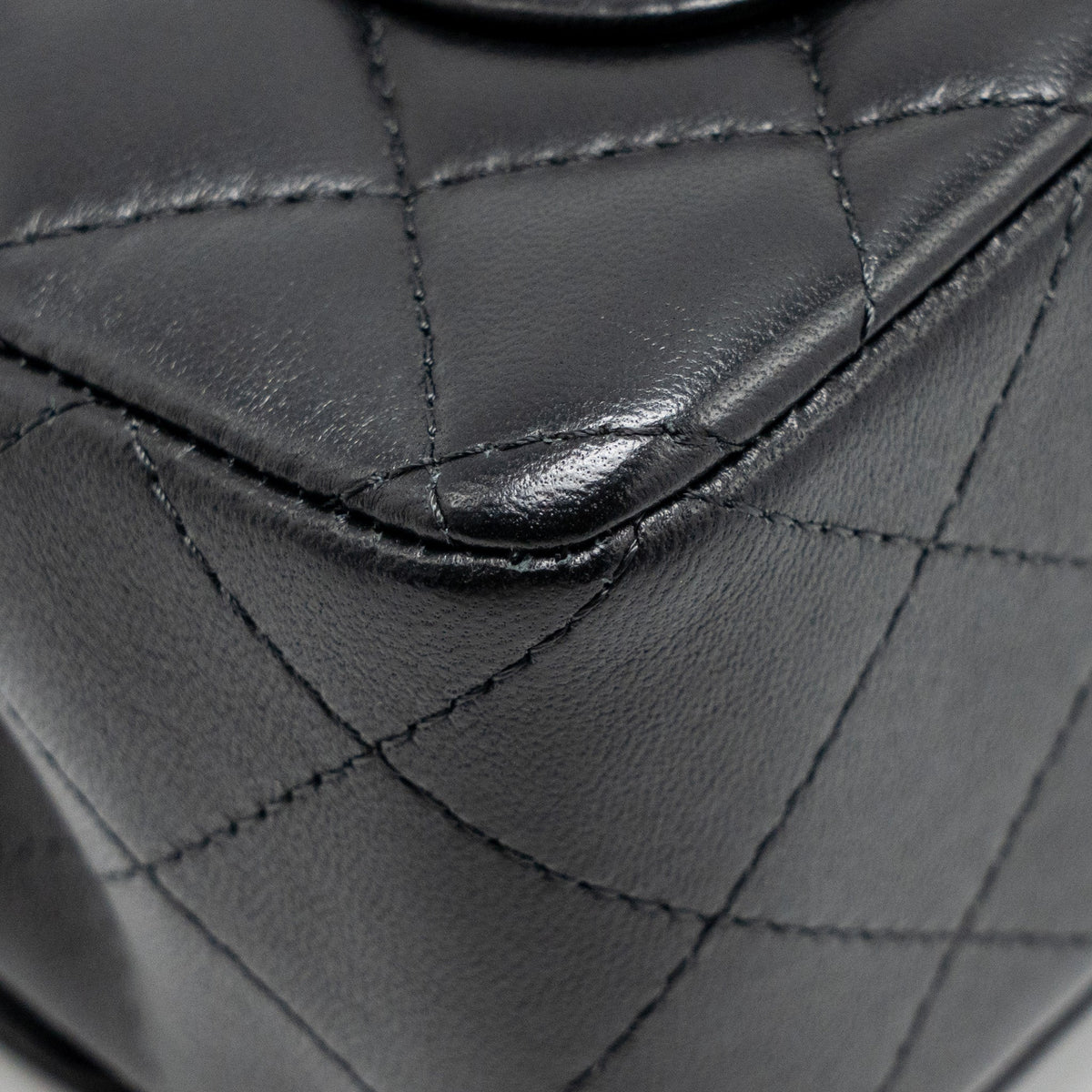 CHANEL TOP HANDLE MINI RECTANGULAR LAMBSKIN BLACK GHW (MICROCHIP)
