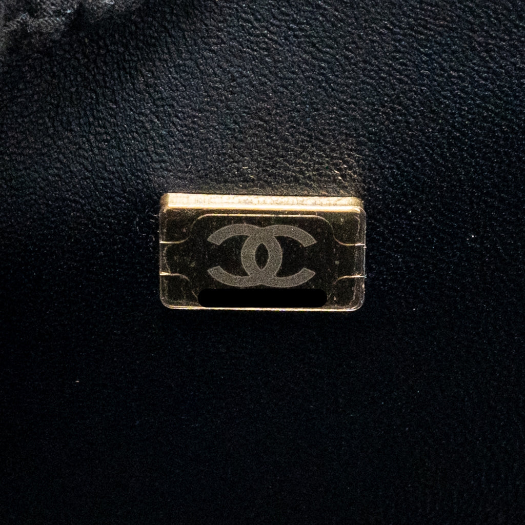 CHANEL MEDIUM BOY BAG CAVIAR BLACK GHW (MICROCHIP)