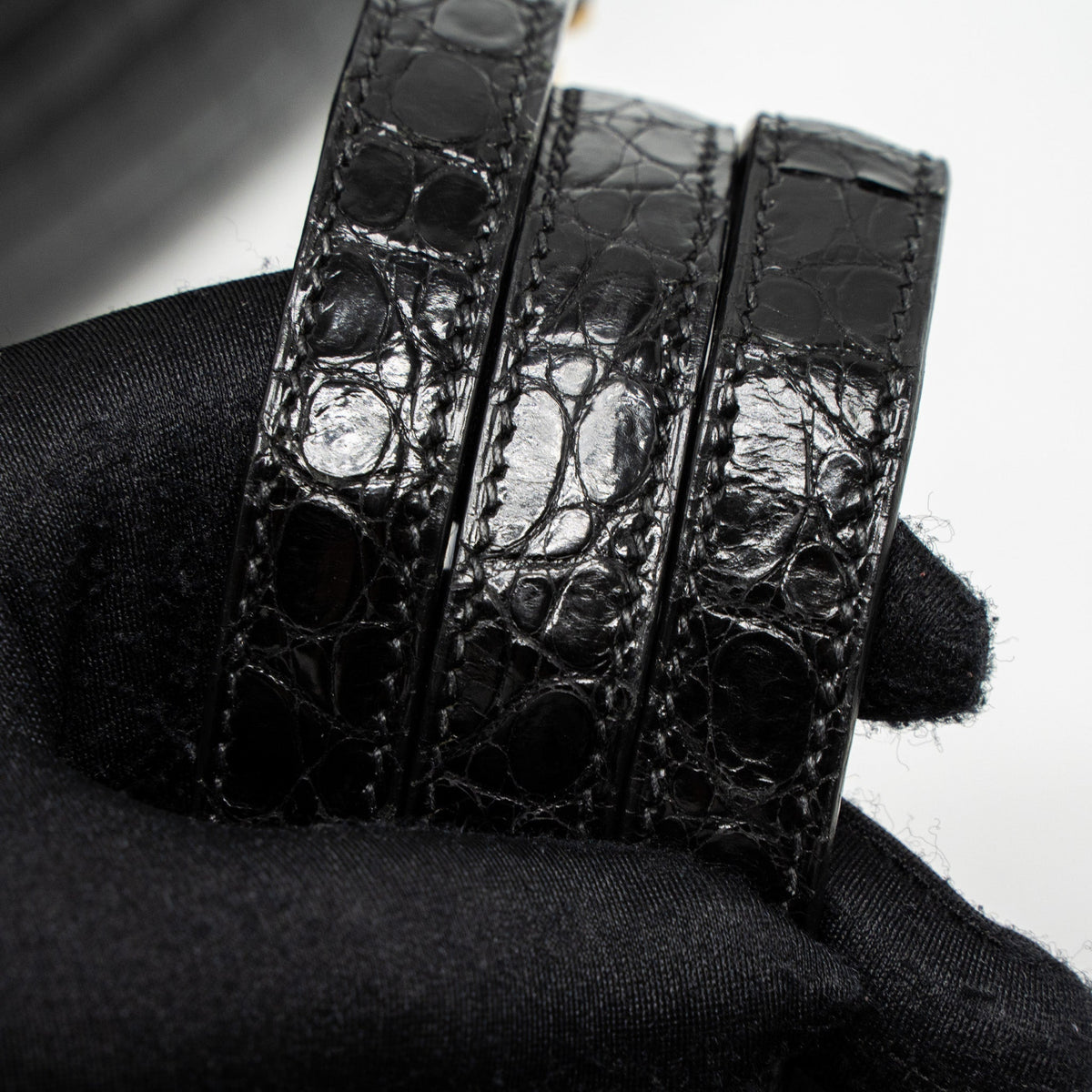 HERMES KELLY 32 SHINY CROCODILE POROSUS BLACK GHW