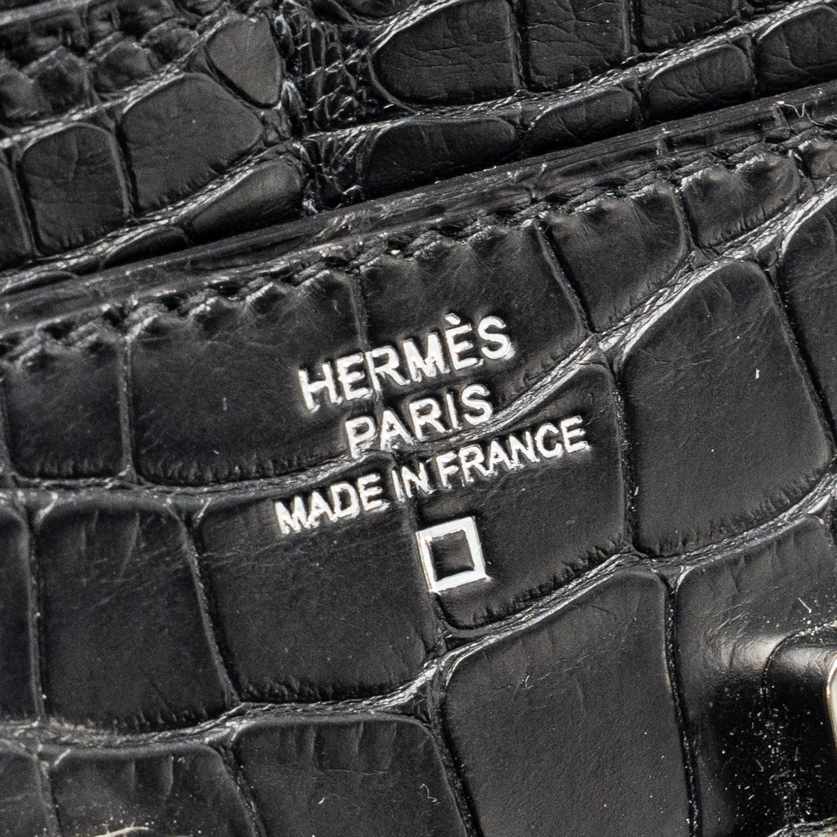 HERMES CONSTANCE WALLET ALLIGATOR MISSISSIPPIENSIS BLACK SHW