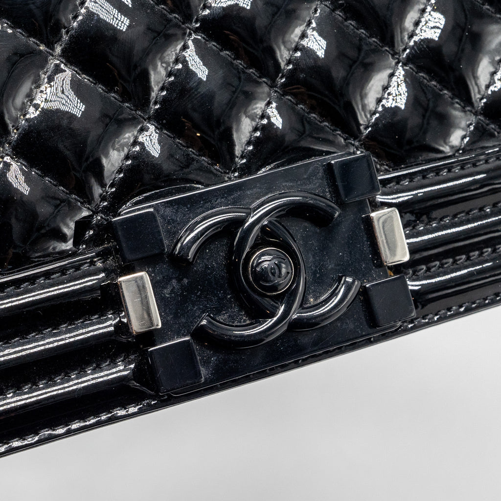 CHANEL SMALL BOY BAG PATENT BLACK MULTICOLOUR HARDWARE