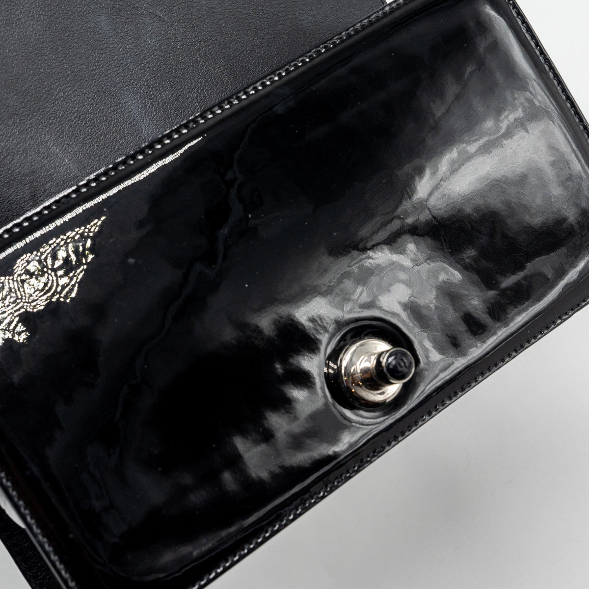 CHANEL SMALL BOY BAG PATENT BLACK MULTICOLOUR HARDWARE