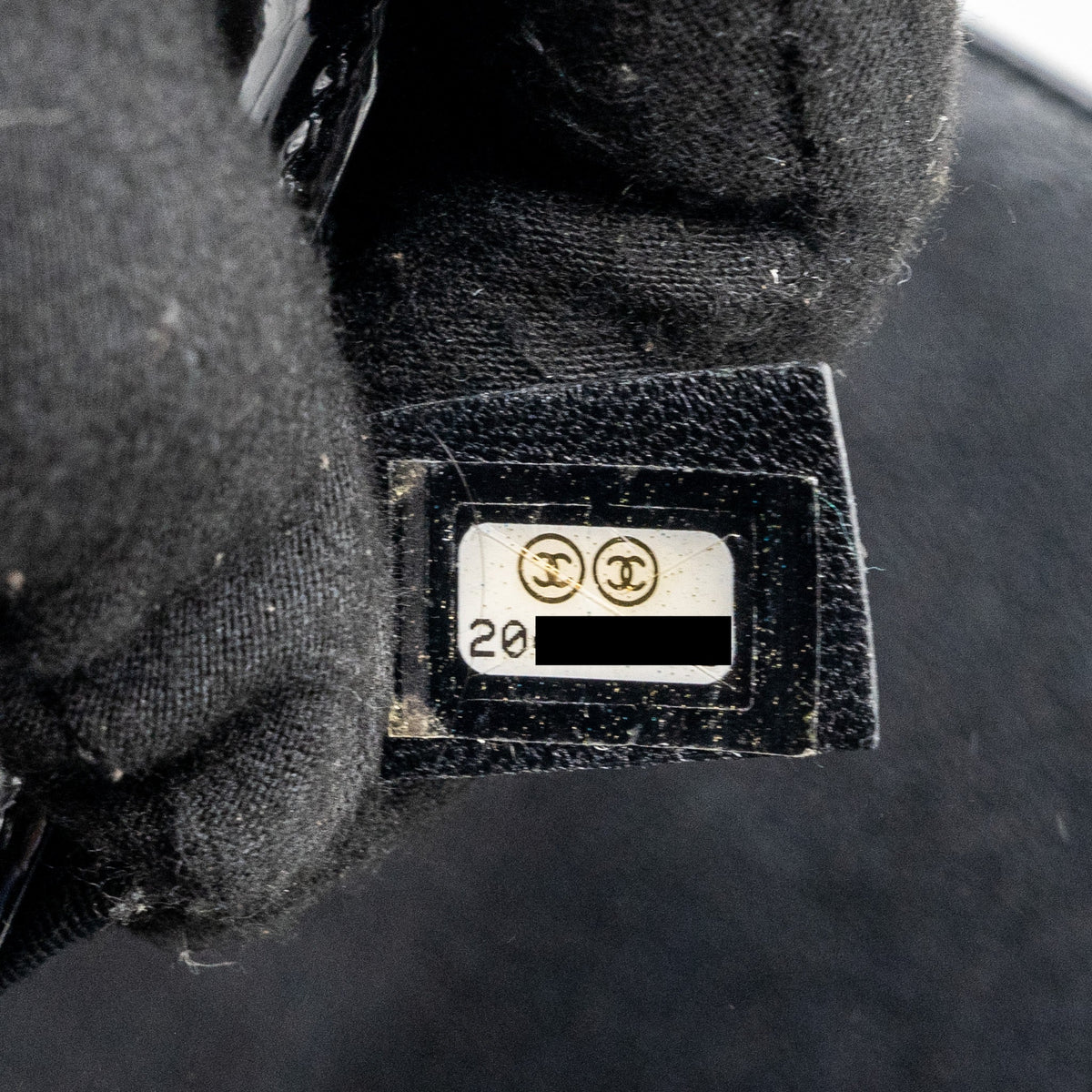 CHANEL SMALL BOY BAG PATENT BLACK MULTICOLOUR HARDWARE
