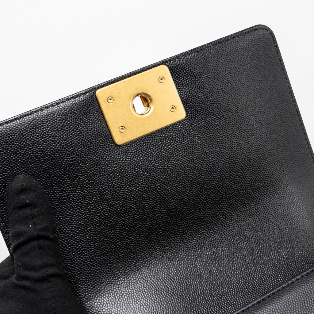 CHANEL SMALL BOY BAG CAVIAR BLACK GHW (MICROCHIP)