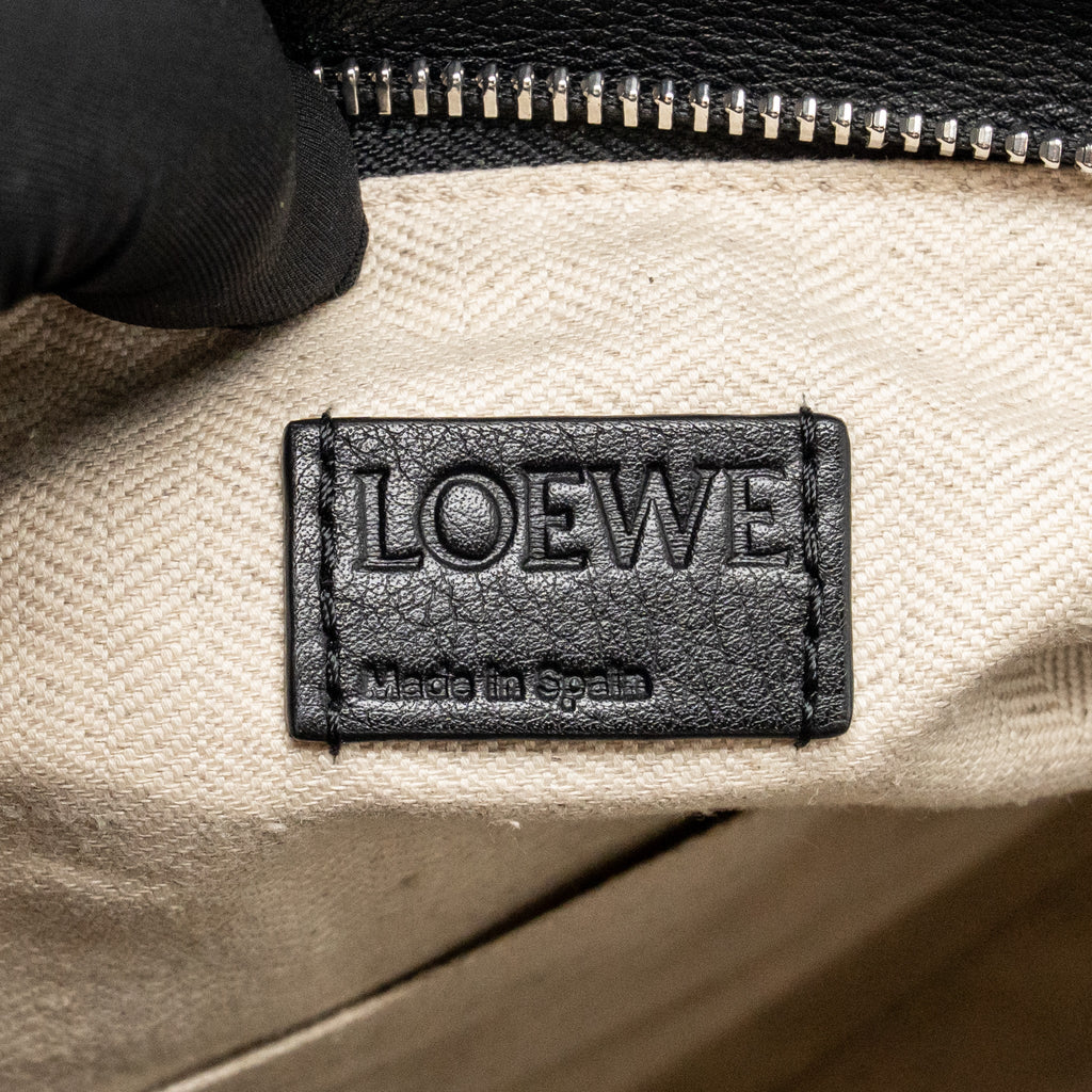 Loewe Medium Puzzle Bag Calfskin Black SHW