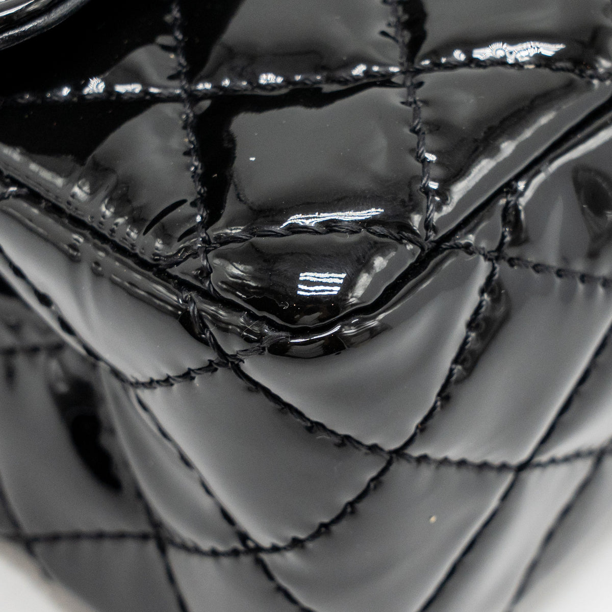 CHANEL MINI 2.55 REISSUE PATENT SO BLACK
