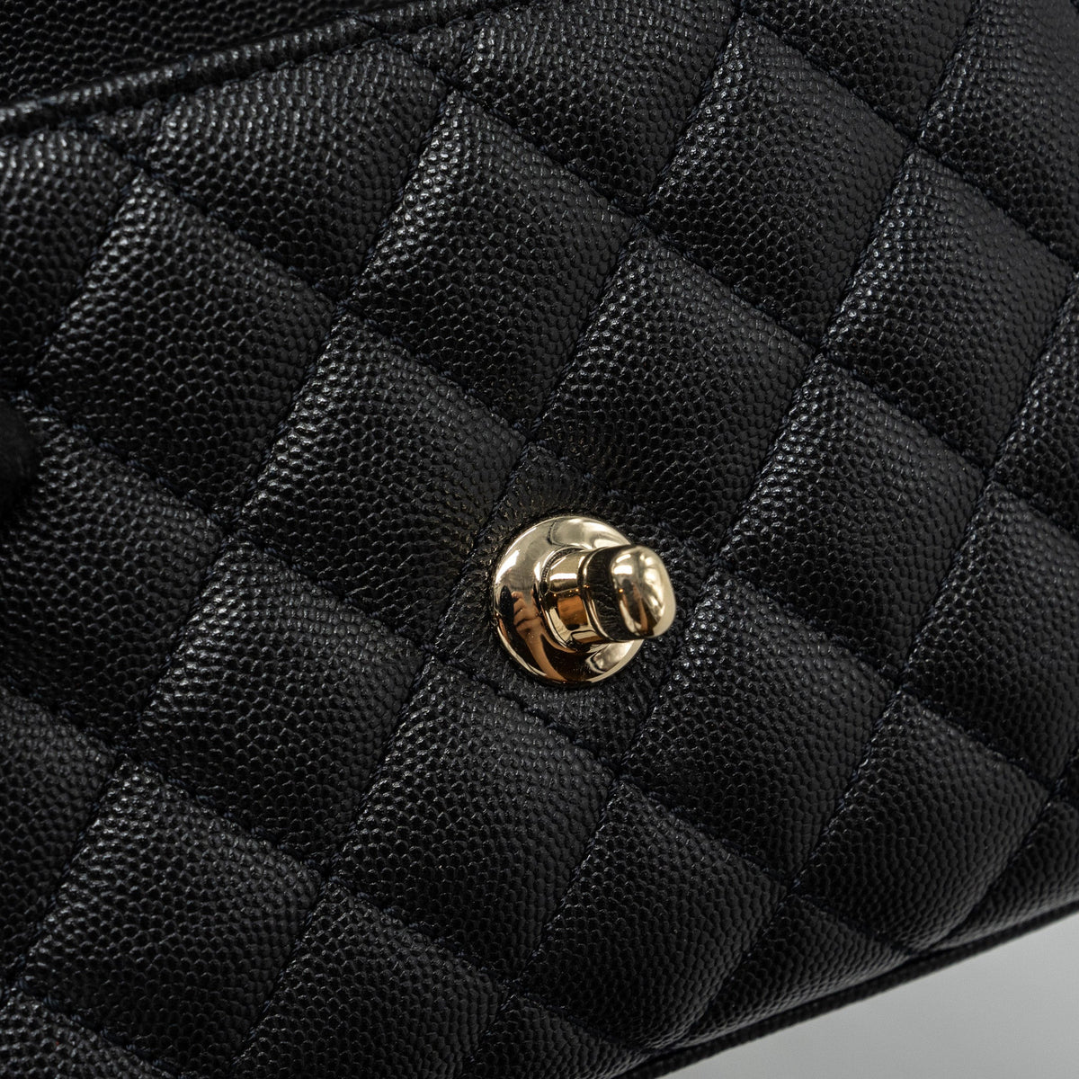 CHANEL COCO HANDLE EXTRA  MINI CAVIAR BLACK LGHW(MICROCHIP)