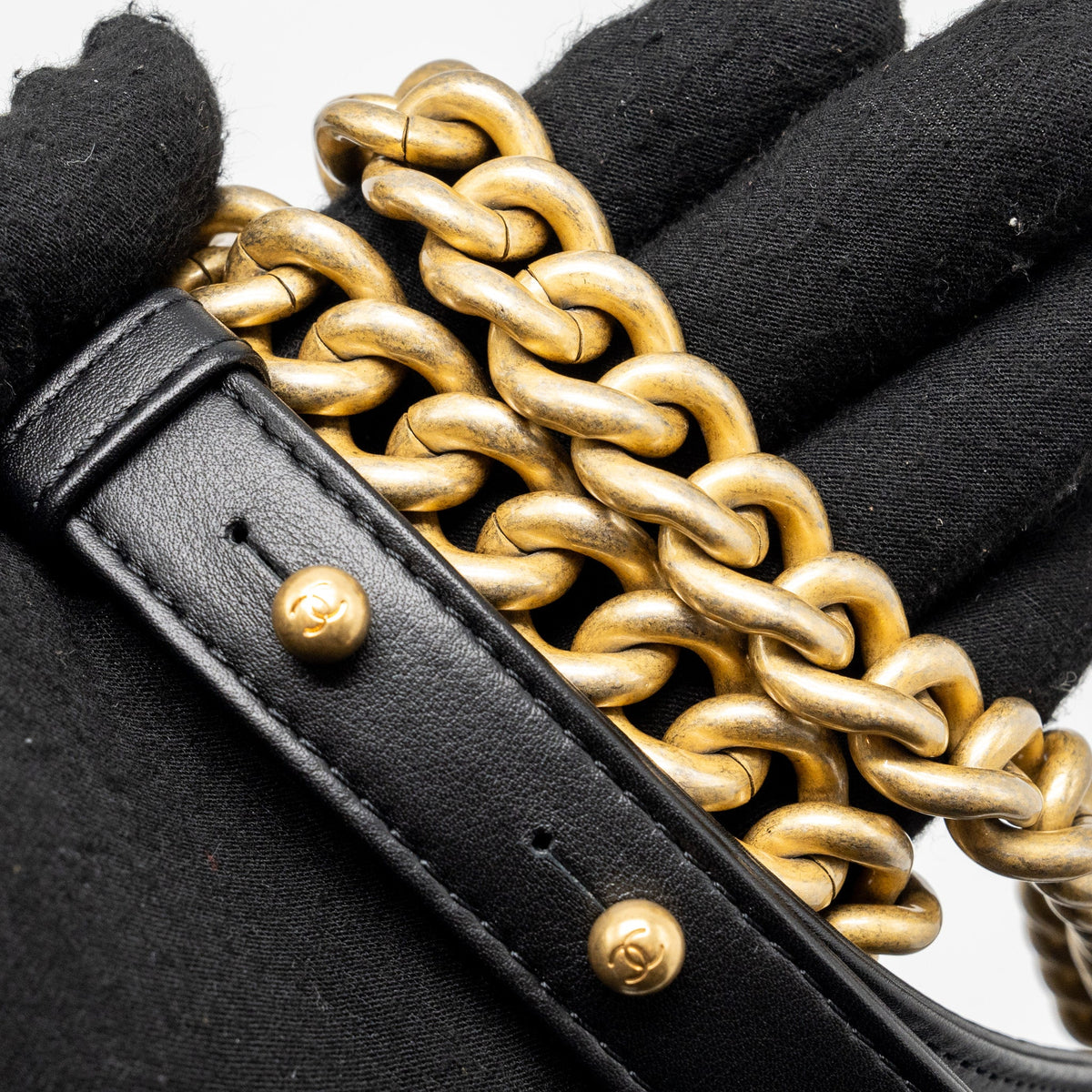 CHANEL SMALL BOY BAG SMOOTH CALFSKIN BLACK GHW(MICROCHIP)