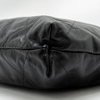 CHANEL MEDIUM 22 SHINY CALFSKIN BLACK SHW (MICROCHIP)