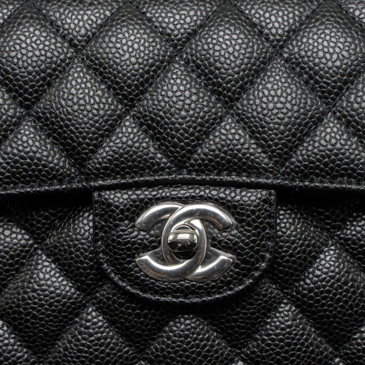 CHANEL SMALL CLASSIC DOUBLE FLAP BAG CAVIAR BLACK SHW (MICROCHIP)