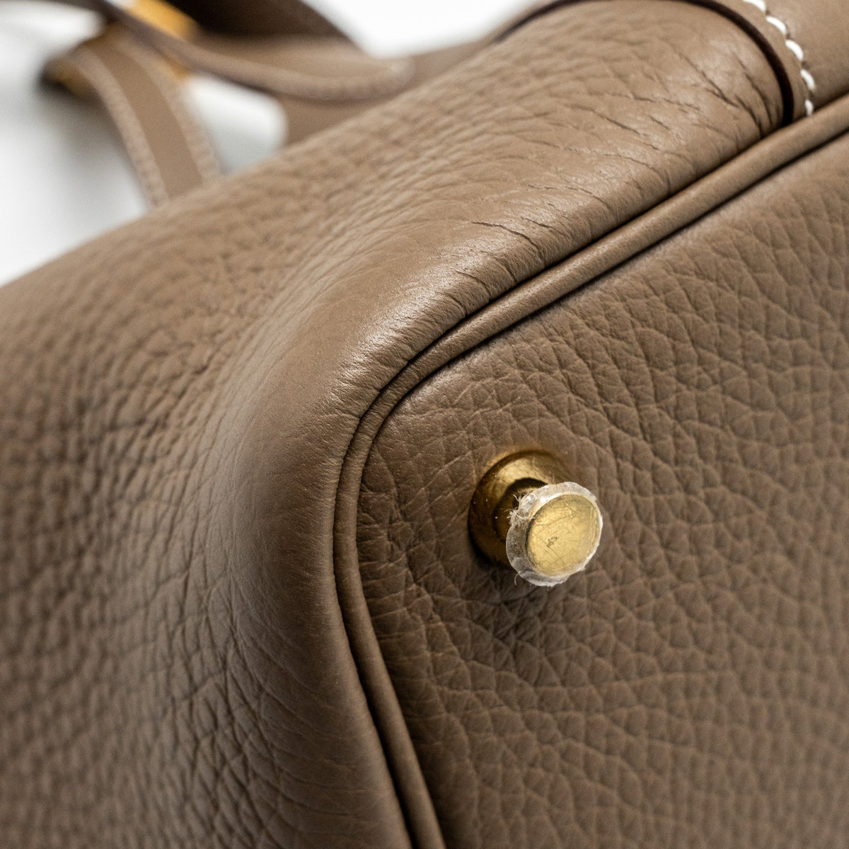 HERMES Picotin 18 Lock Bag Clemence Etoupe GHW