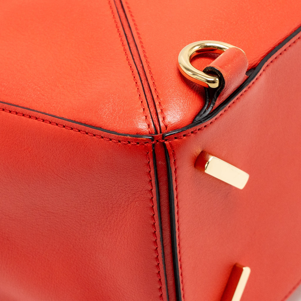 Loewe Medium Puzzle Bag Calfskin Red GHW