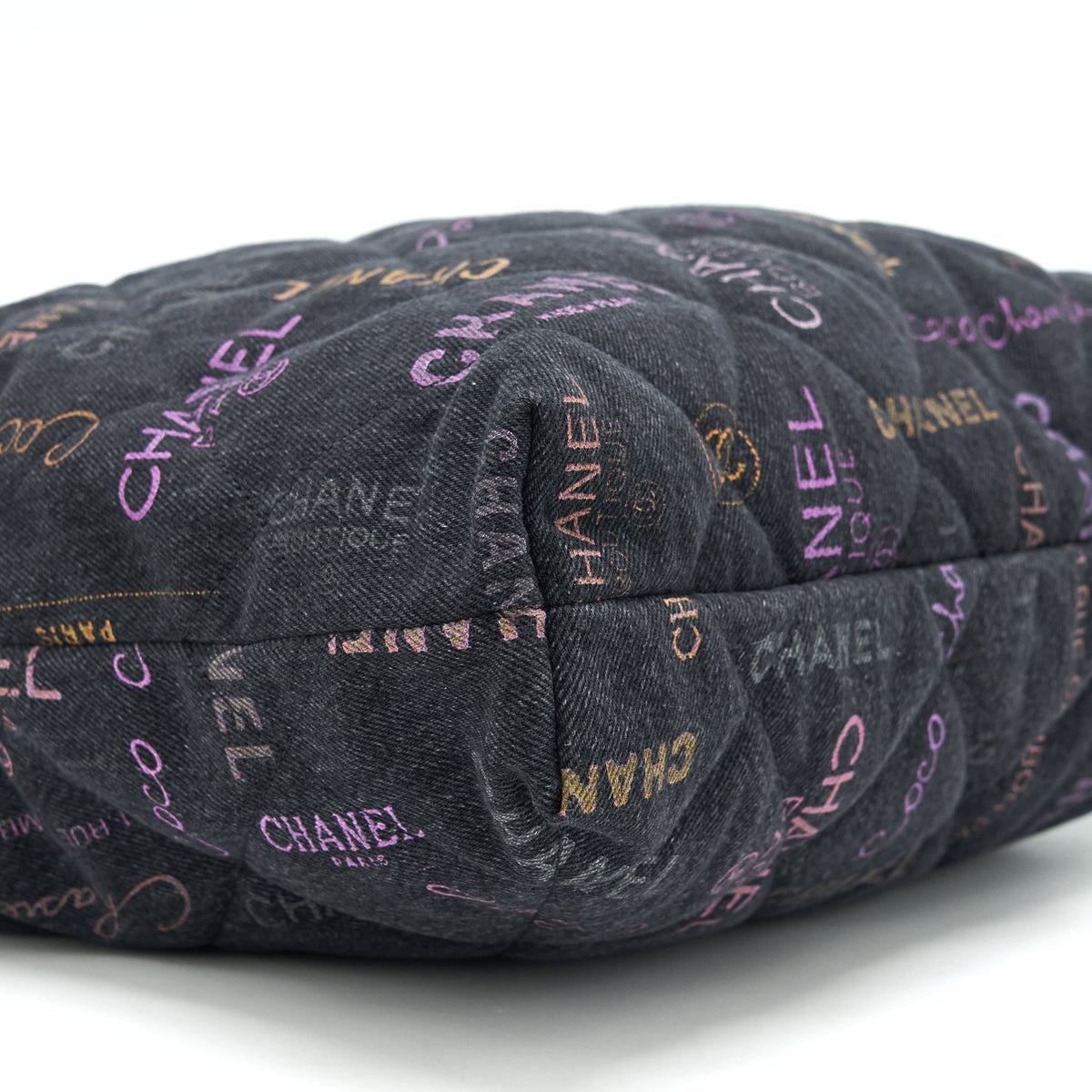 CHANEL 22P PRINTED DENIM MAXI SHOPPING TOTE BAG BLACK/MULTICOLOUR GHW