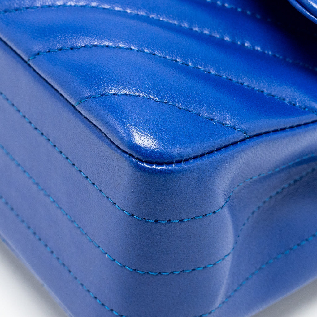 CHANEL SMALL CLASSIC DOUBLE FLAP BAG CHEVRON LAMBSKIN BLUE LGHW