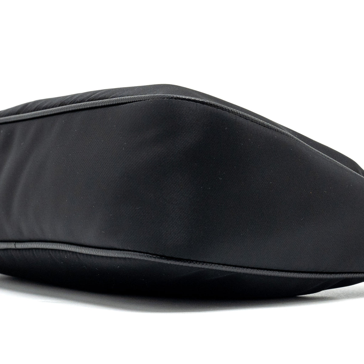 PRADA RE-EDITION 2005 NYLON BAG BLACK SHW