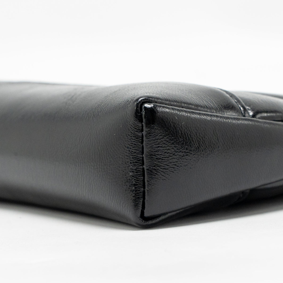 CHANEL MINI 31 CLUTCH WITH CHAIN SHINY LAMBSKIN BLACK LGHW (MICROCHIP)