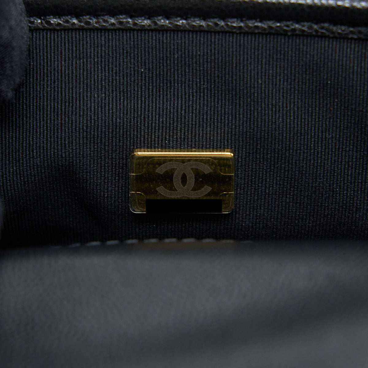 CHANEL 22K TOP HANDLE MESSENGER BAG CAVIAR BLACK BRUSHED GHW(MICROCHIP)