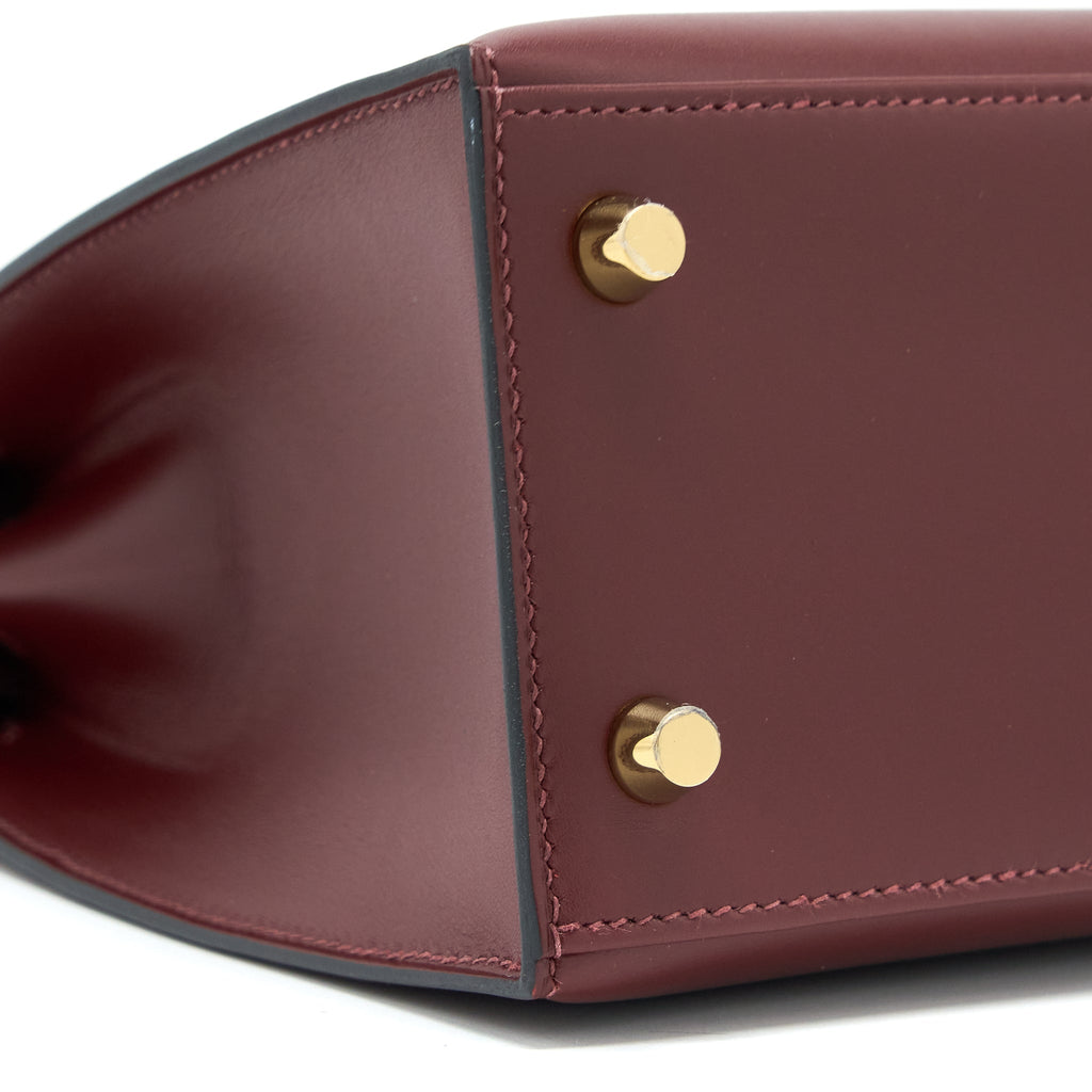 Hermes Kelly 25 Special Order Sombrero Rouge H Brushed GHW