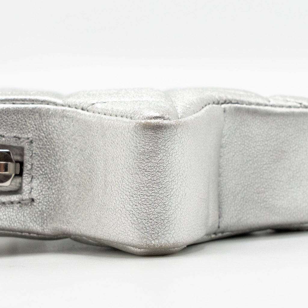 Chanel STAR COIN PURSE CHARM METALLIC LAMBSKIN SILVER SHW (MICROCHIP)