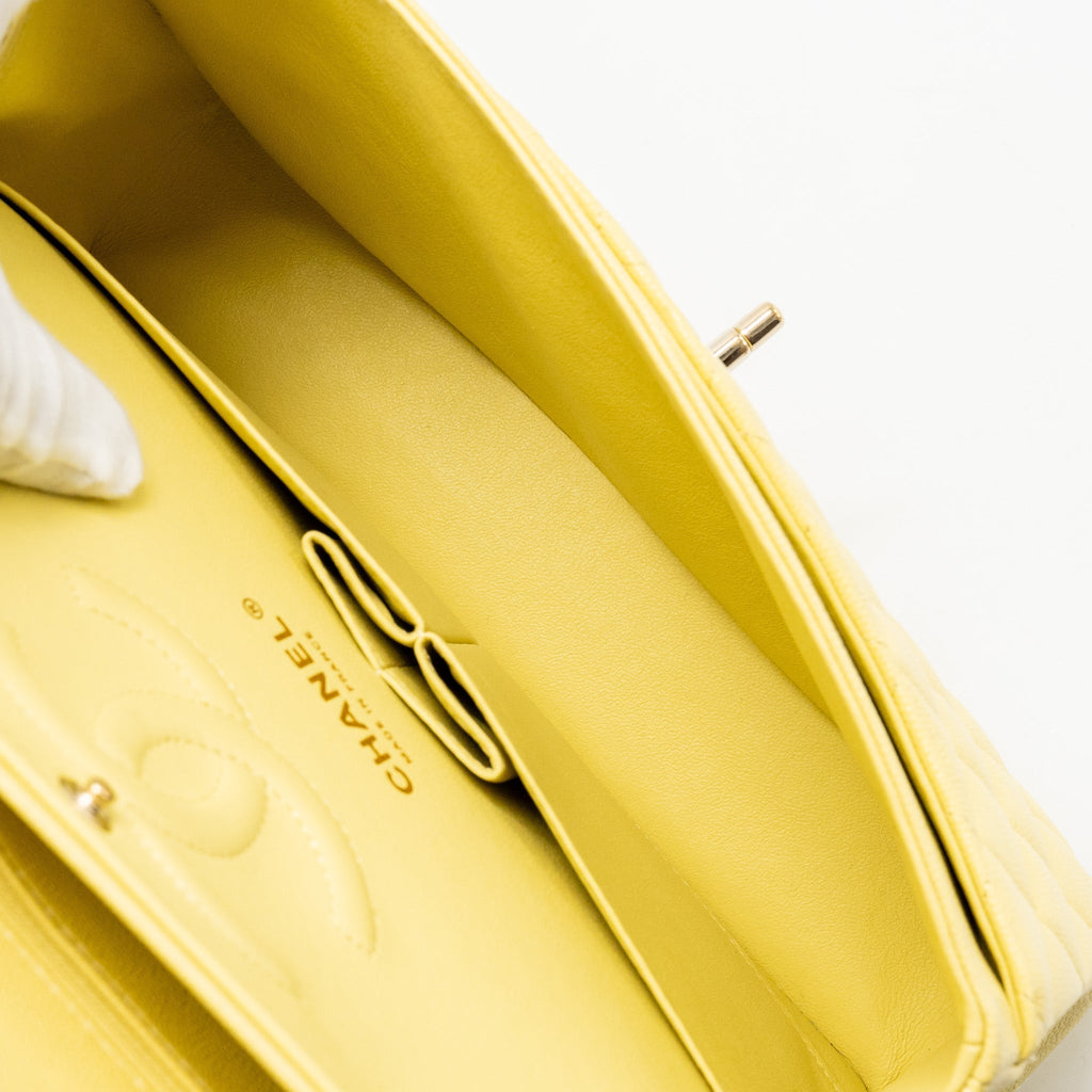 CHANEL MEDIUM CLASSIC DOUBLE FLAP BAG CAVIAR LIGHT YELLOW LGHW
