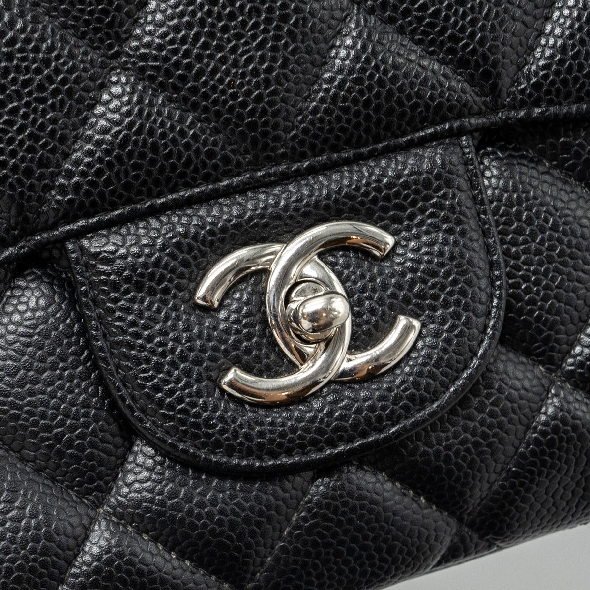 CHANEL CLASSIC JUMBO SINGLE FLAP BAG CAVIAR BLACK SHW