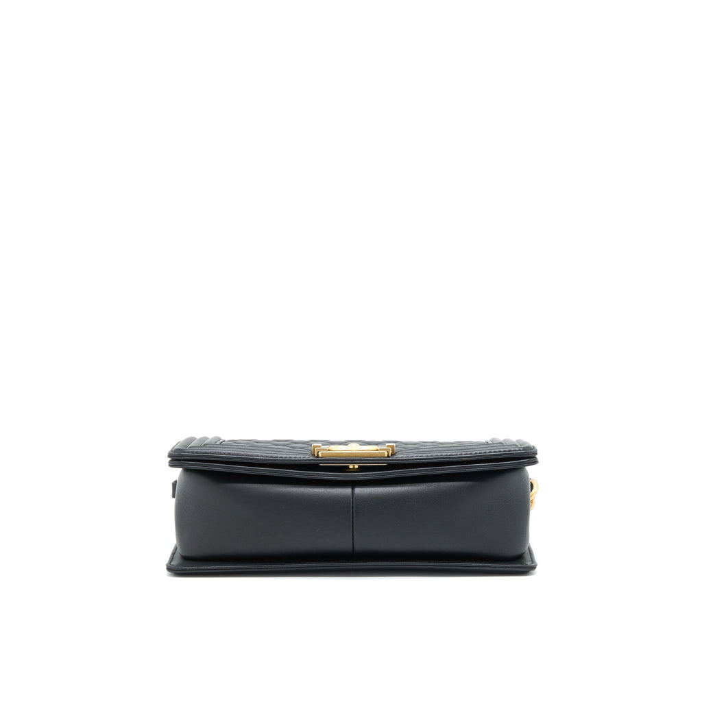 CHANEL MEDIUM BOY BLACK LAMBSKIN GHW
