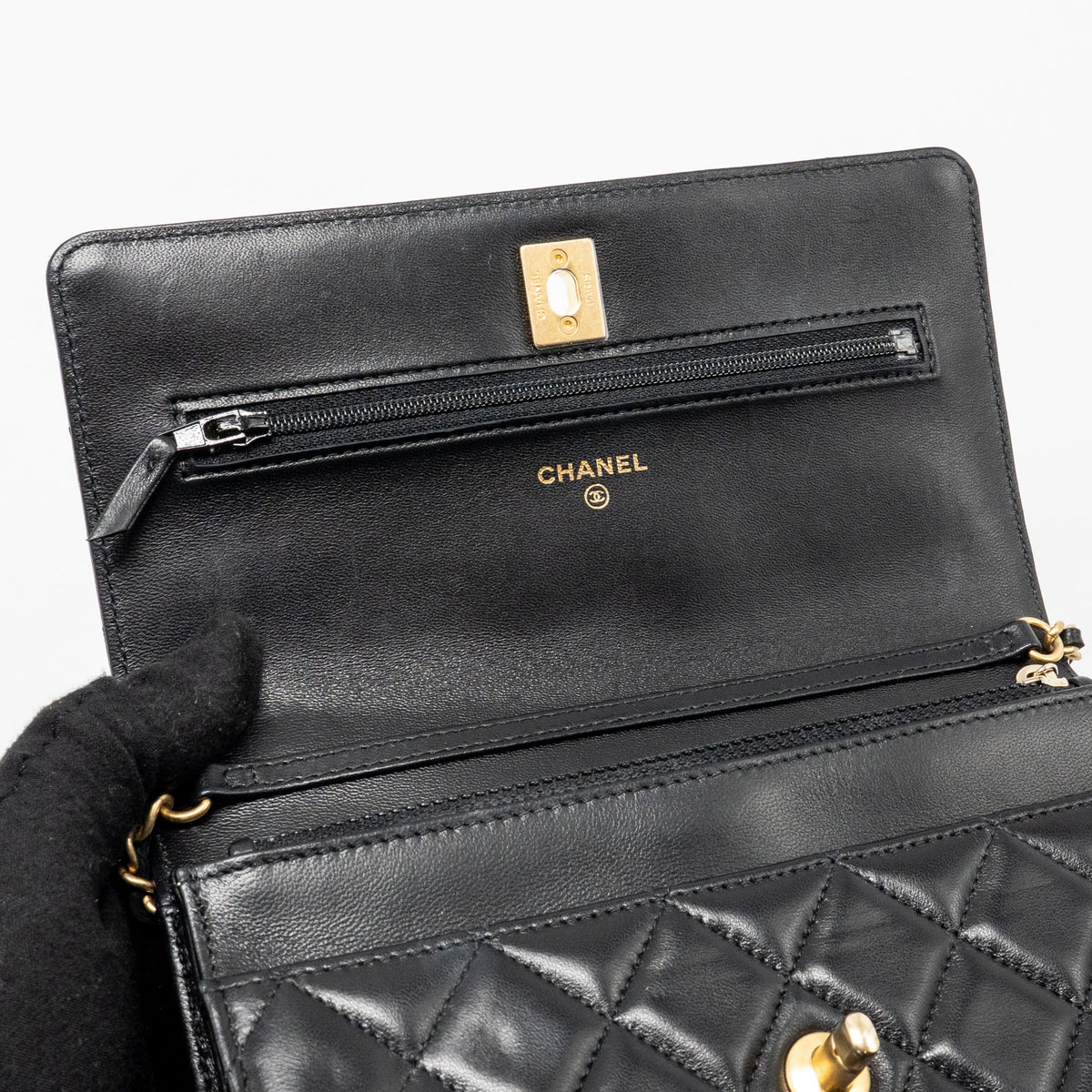 CHANEL PEARL CRUSH WALLET ON CHAIN LAMBSKIN BLACK GHW (MICROCHIP)