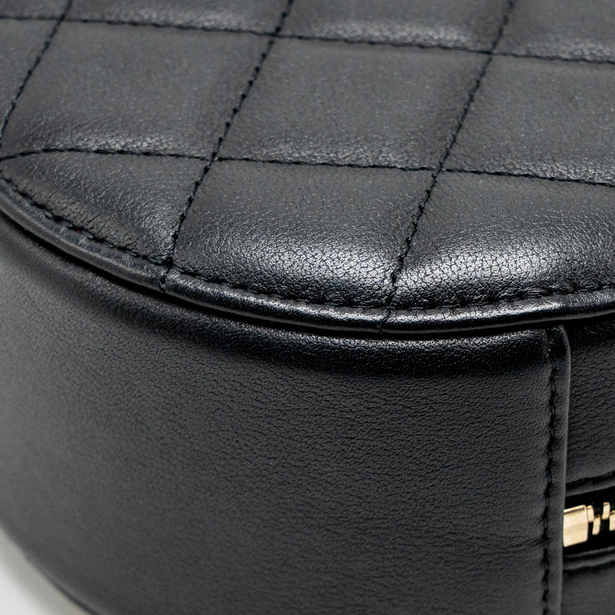 Chanel Round Clutch With Pearl Chain Lambskin Black GHW