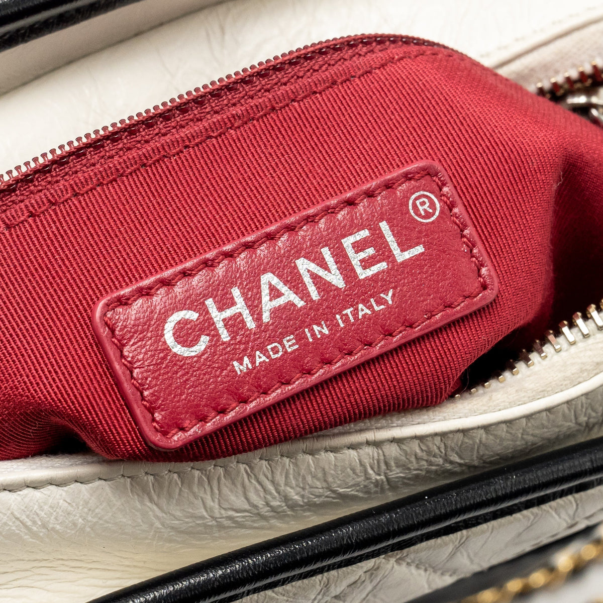 CHANEL SMALL GABRIELLE HOBO BAG AGED CALFSKIN WHITE/BLACK MULTICOLOUR HARDWARE