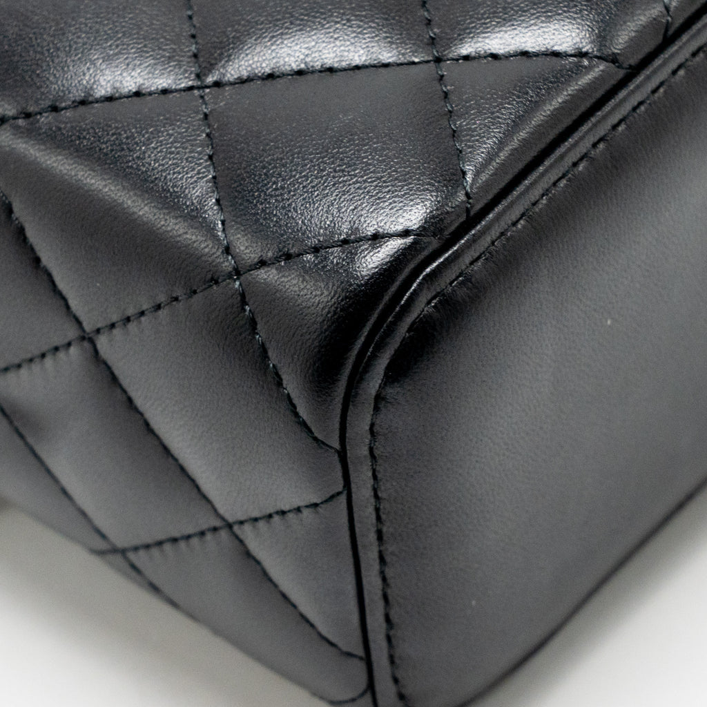 Chanel top handle mini vanity case with chain lambskin black GHW