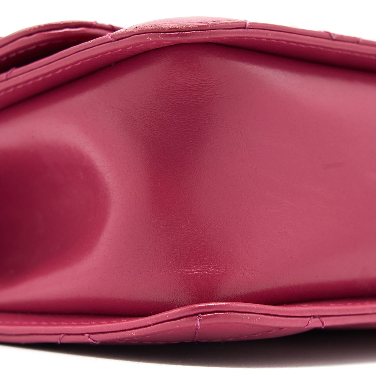CHANEL 21A SMALL GOLD CRUSH FLAP BAG CALFSKIN RASPBERRY PINK BRUSHED GHW (MICROCHIP)
