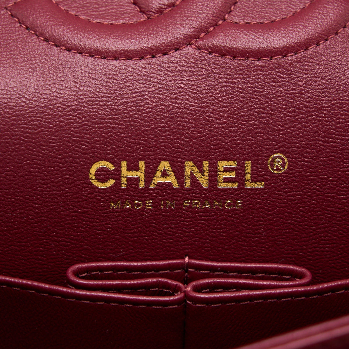 CHANEL MEDIUM CLASSIC FLAP BAG LAMBSKIN DARK RED LGHW (MICROCHIP)