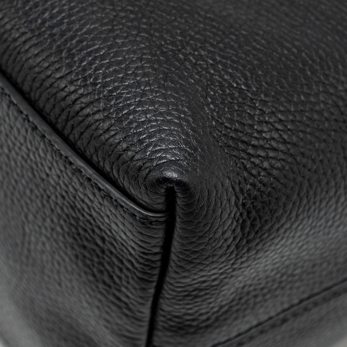 GUCCI INTERLOCKING G SOHO TOTE BAG CALFSKIN BLACK GHW