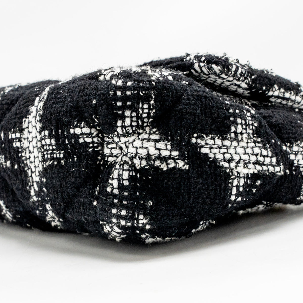 Chanel Small 19 Bag Houndstooth Tweed Black/White Multicolour Hardware