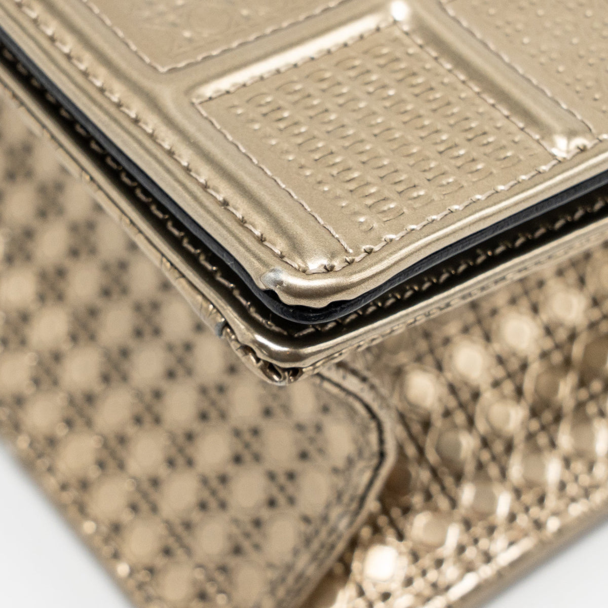 DIOR MEDIUM DIORAMA METALLIC CALFSKIN LIGHT GOLD WITH LGHW