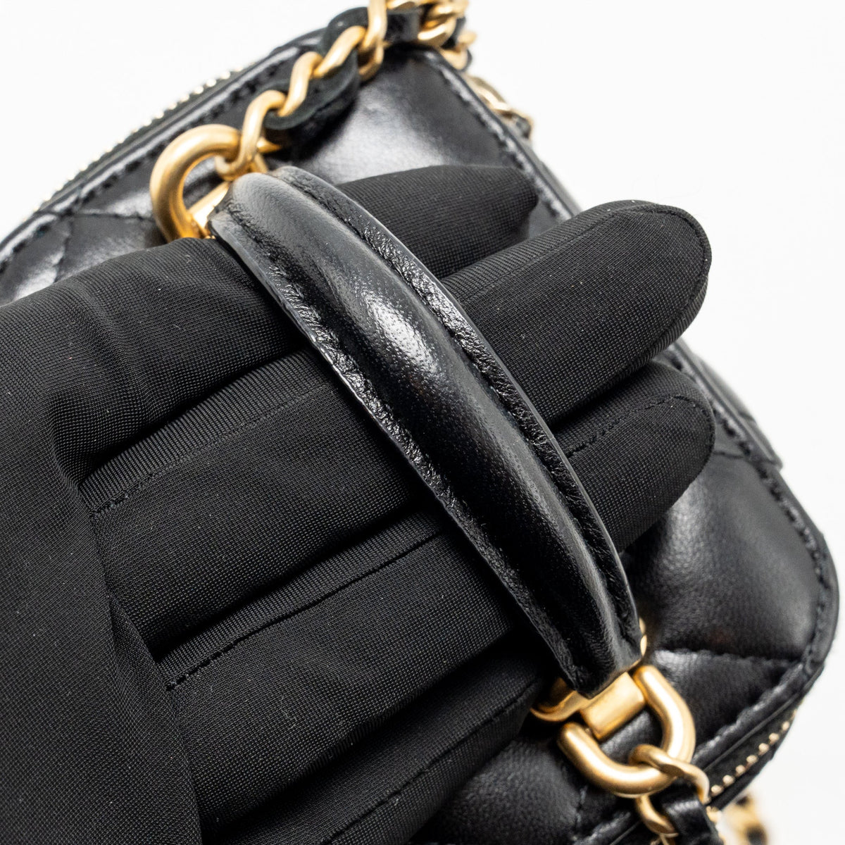 Chanel top handle mini vanity case with chain lambskin black GHW