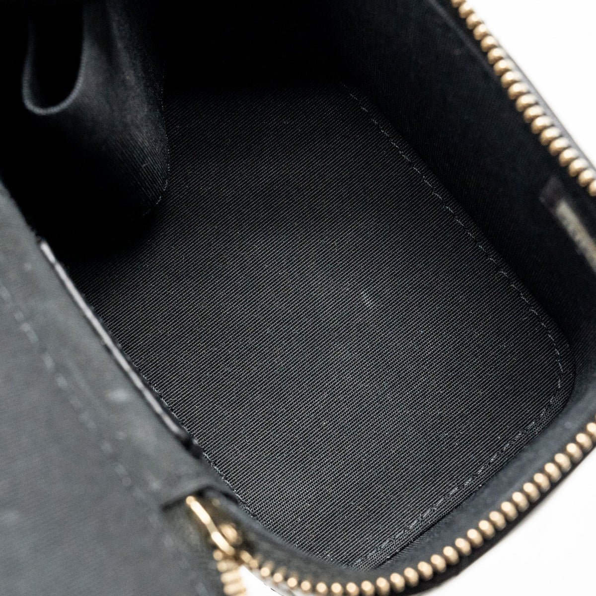 Chanel top handle mini vanity case with chain lambskin black GHW