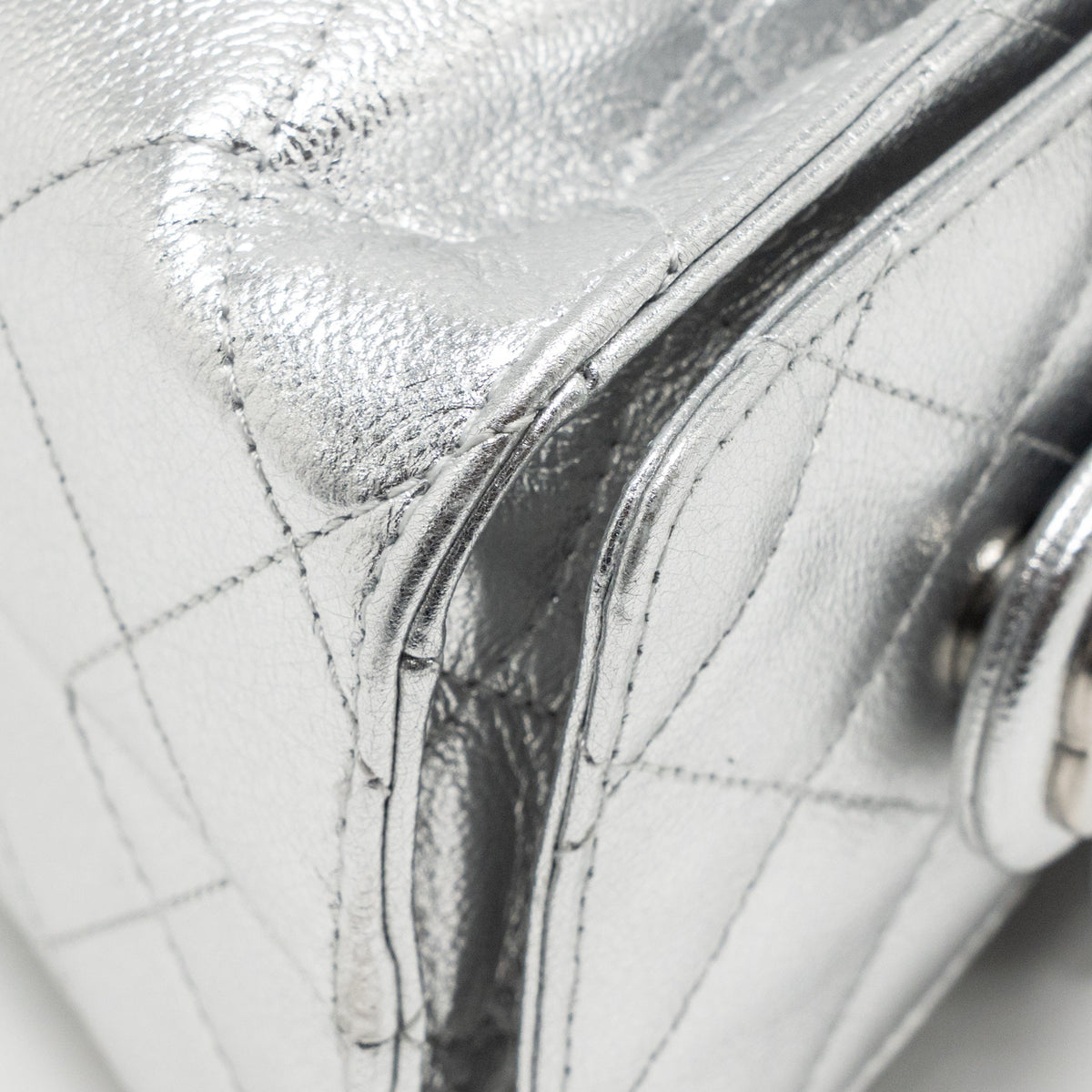 CHANEL MINI 25 BAG METALLIC GRAINED CALFSKIN SILVER SHW (MICROCHIP)