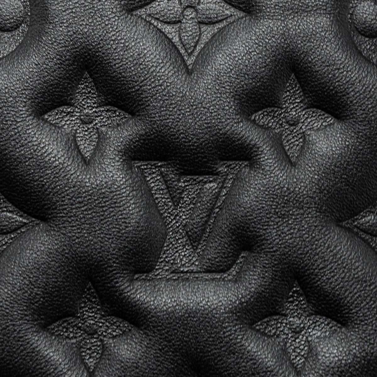 LOUIS VUITTON POCHETTE COUSSIN LAMBSKIN BLACK GHW