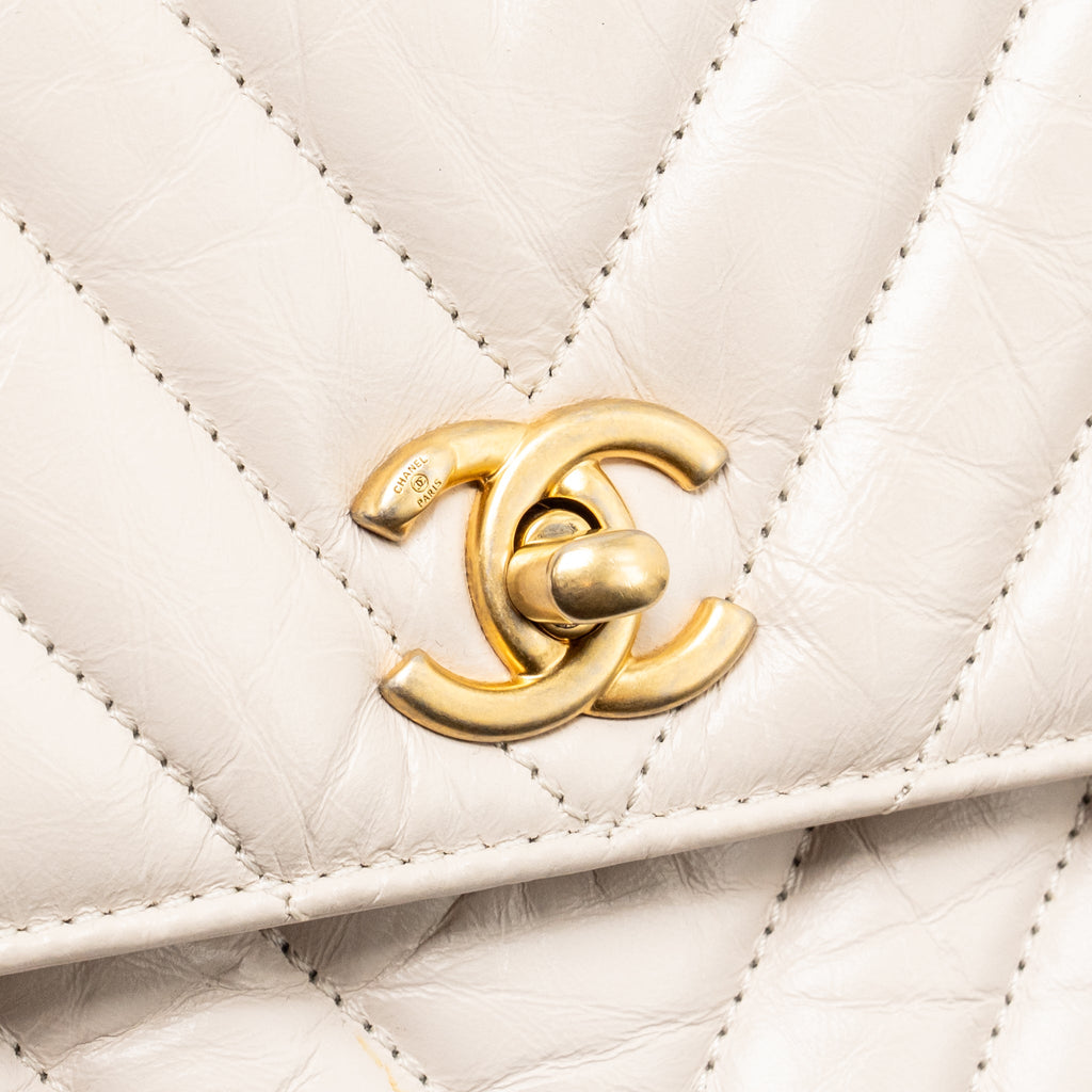 Chanel Small Coco Handle Chevron Aged Calfskin ivory GHW